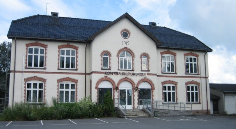 Litt om utviklingen av skolene i Ski